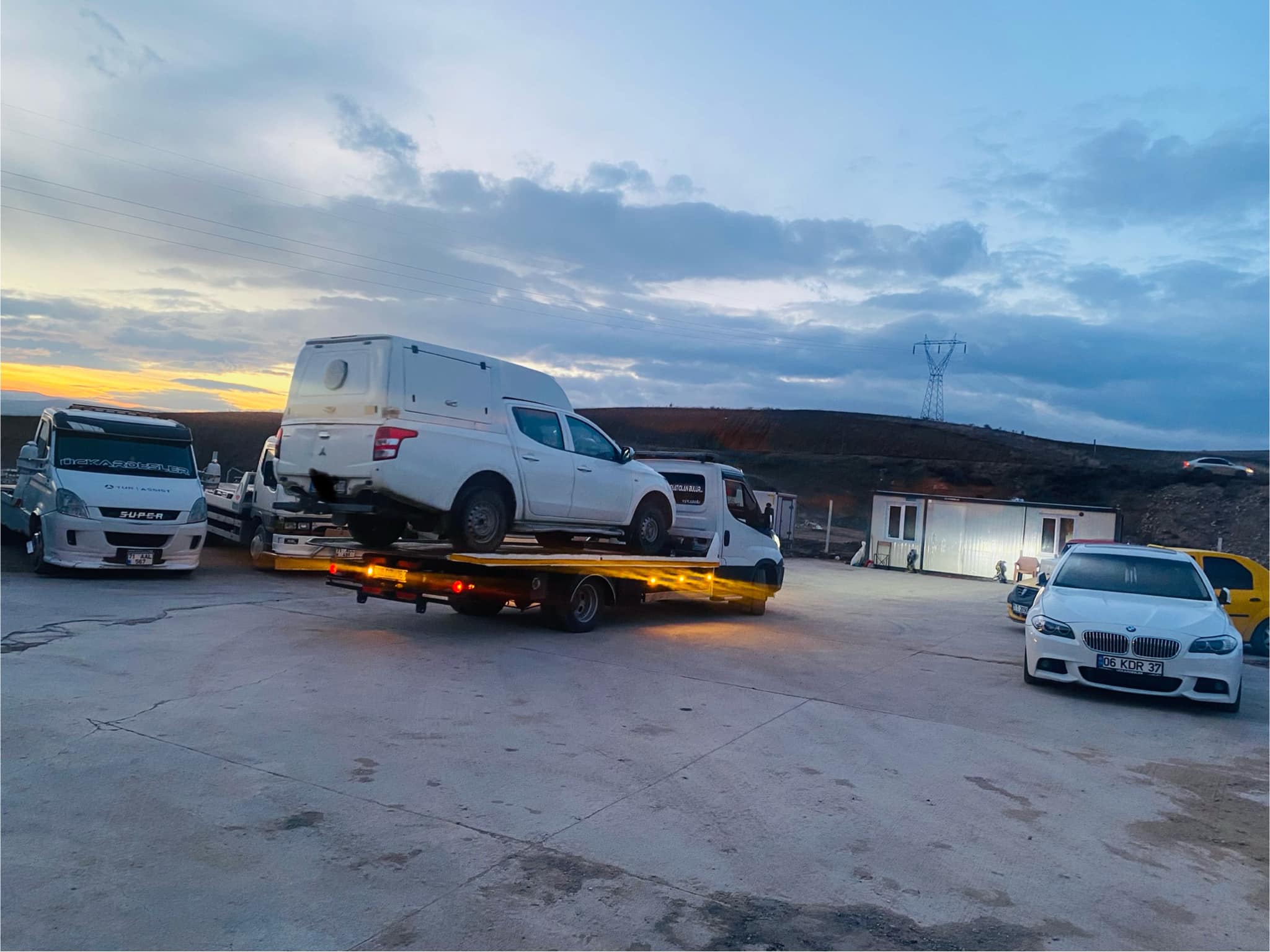 Keskin oto kurtarma aracı